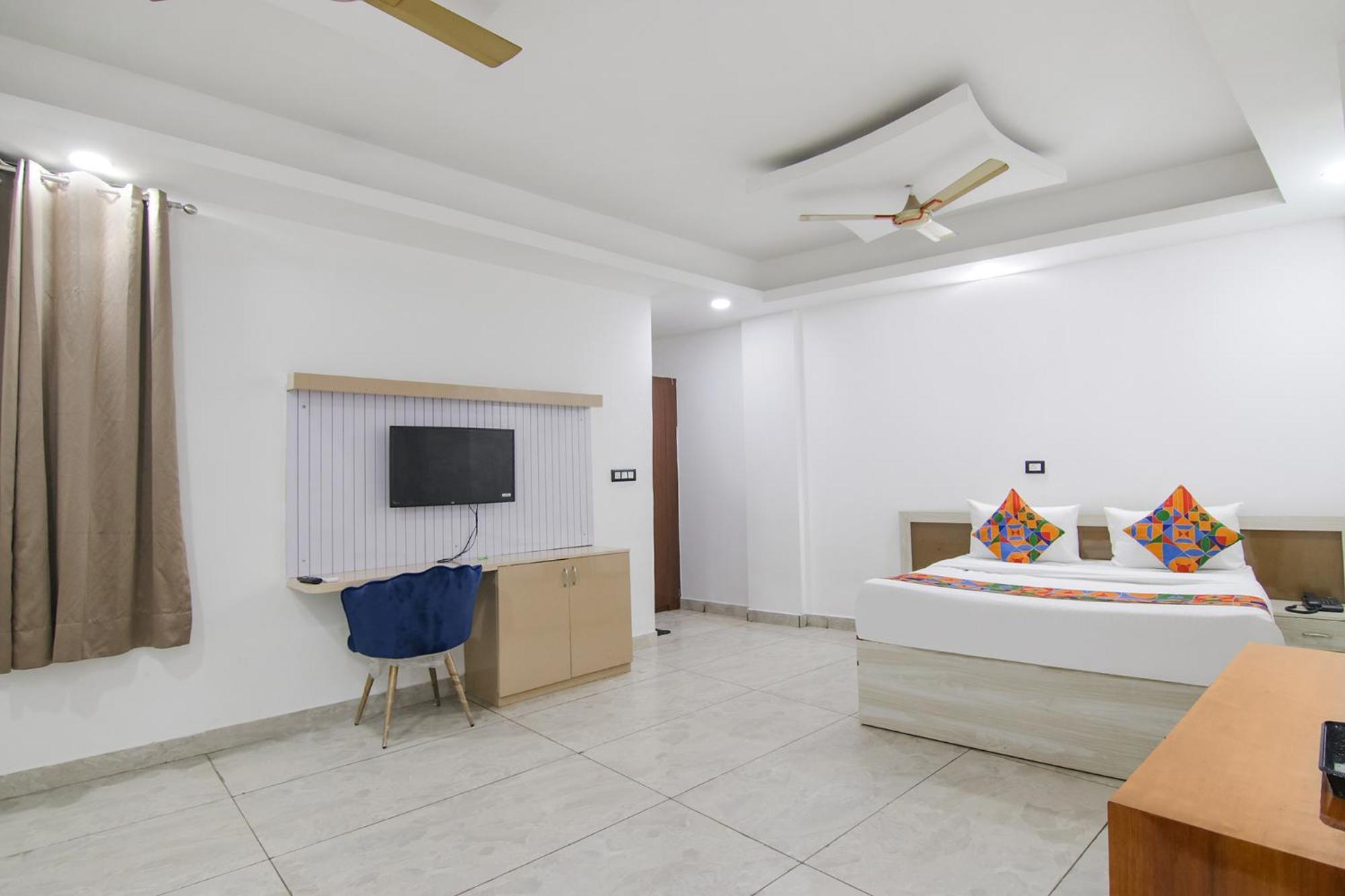 Hotel Fabhotel The Grand Heritage 3*