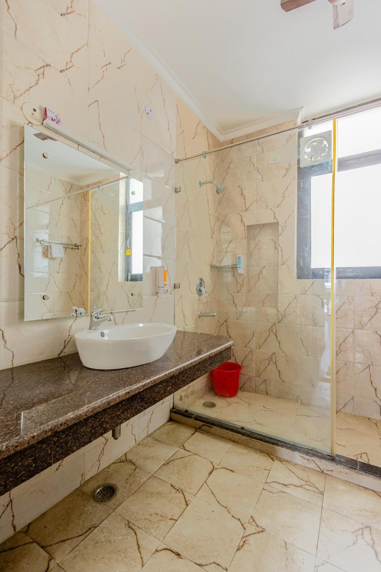 Lime Tree - Golf Course Road, Sector-43, Gurugram Hotel Gurgaon