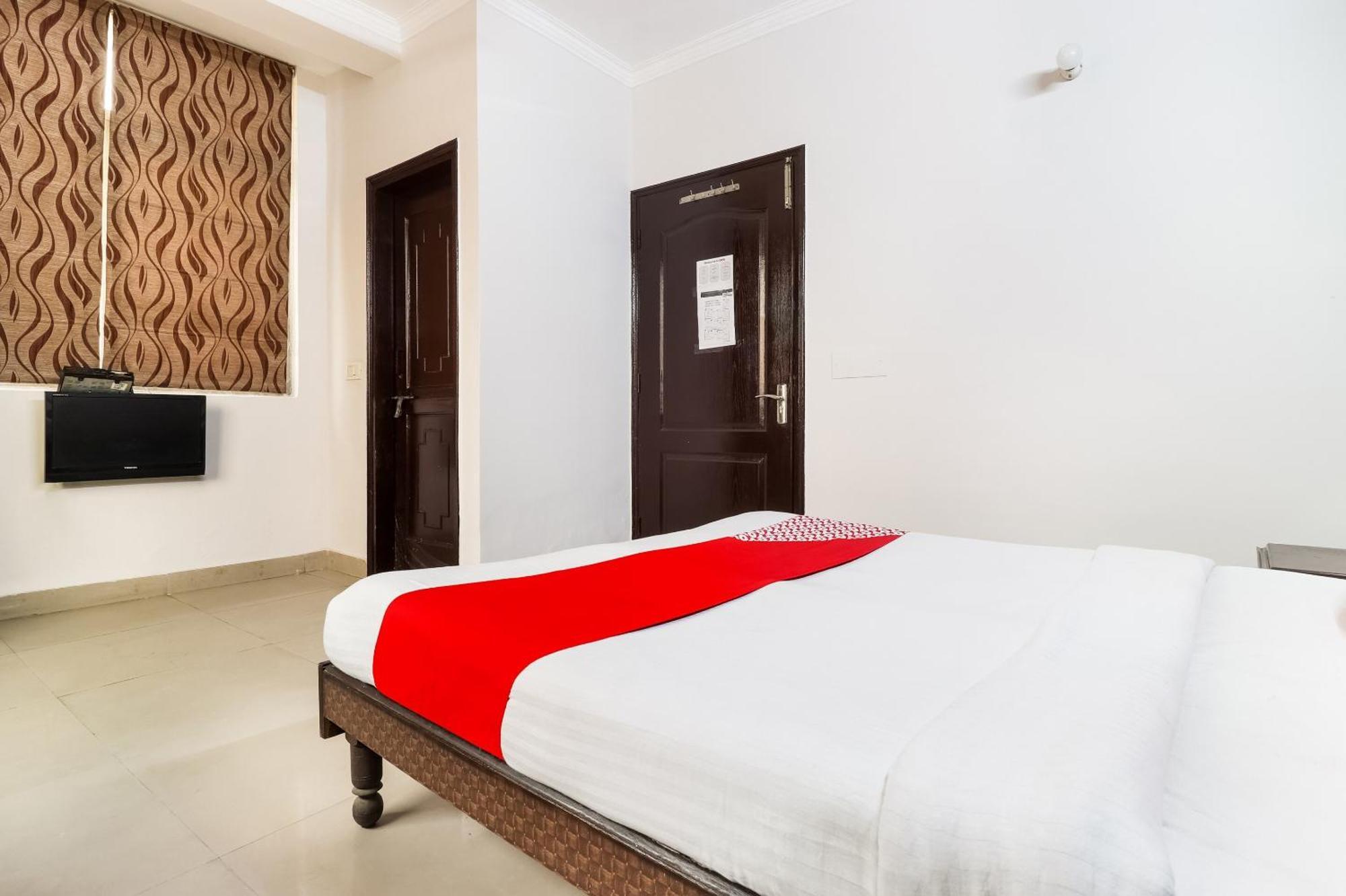 Hotel O Moonlight Residency Gurgaon