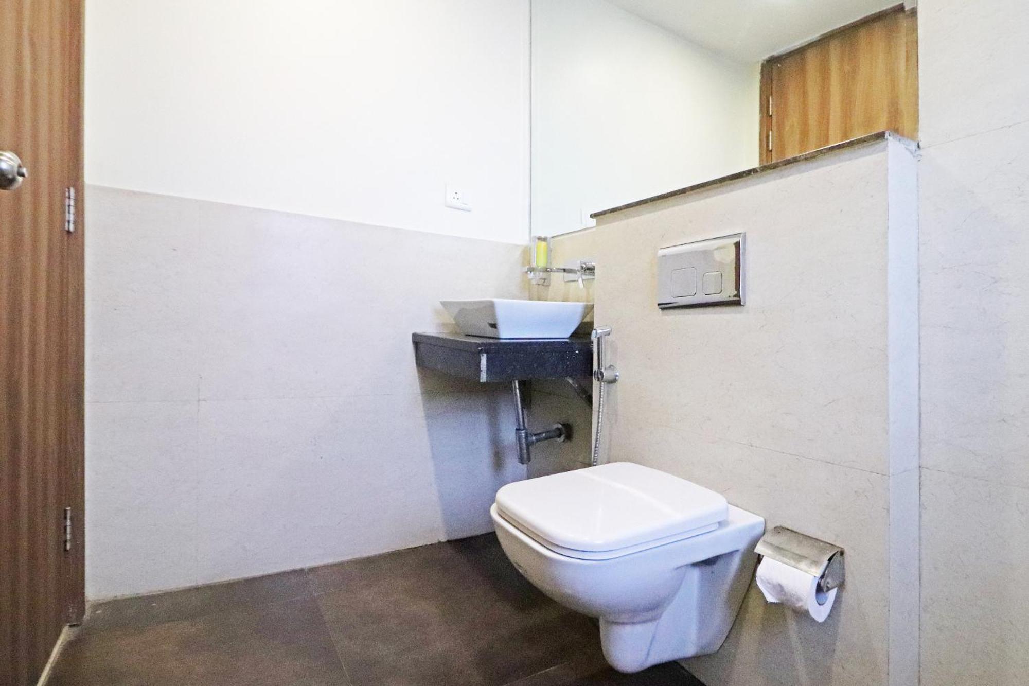Hotel The Archer Artemis Hospital Road Sector 52