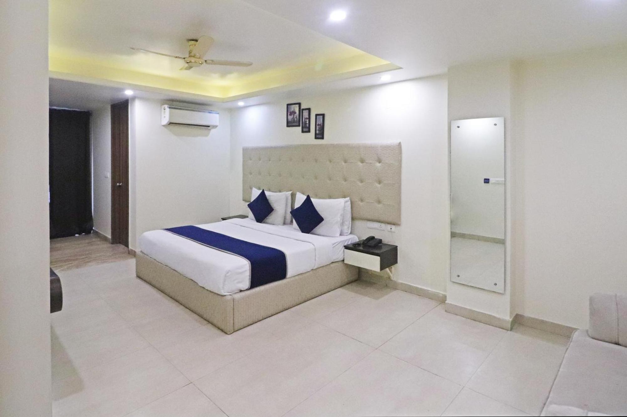 The Archer Artemis Hospital Road Sector 52 Hotel 3*