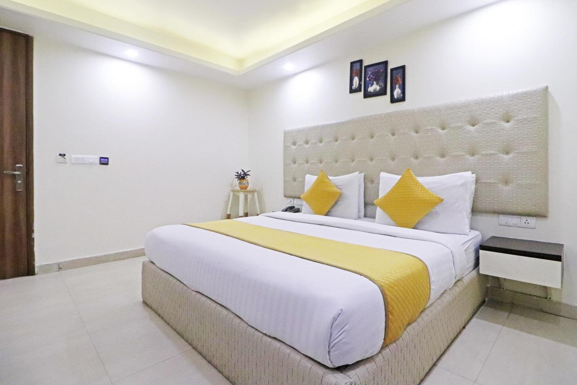 The Archer Artemis Hospital Road Sector 52 Hotel