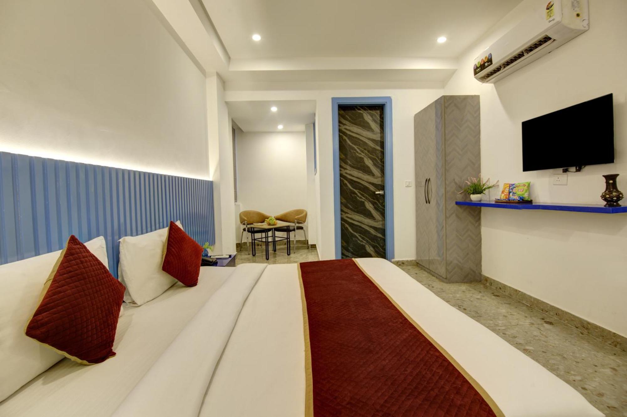 Hotel Elite 29 Golf Course Road 3*