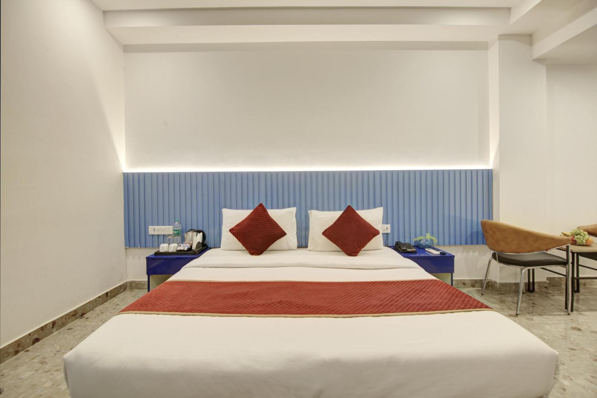 Elite 29 Golf Course Road Hotel