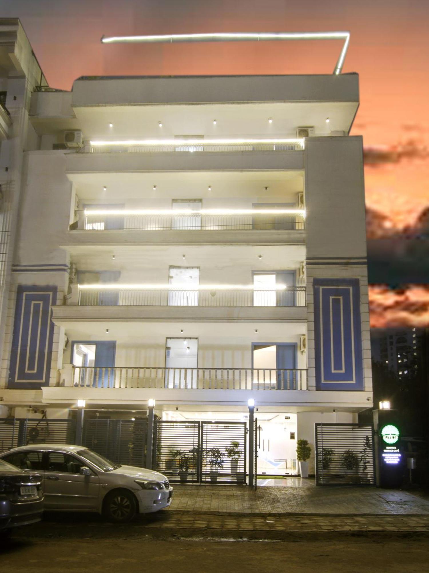 Elite 29 Golf Course Road Hotel 3*