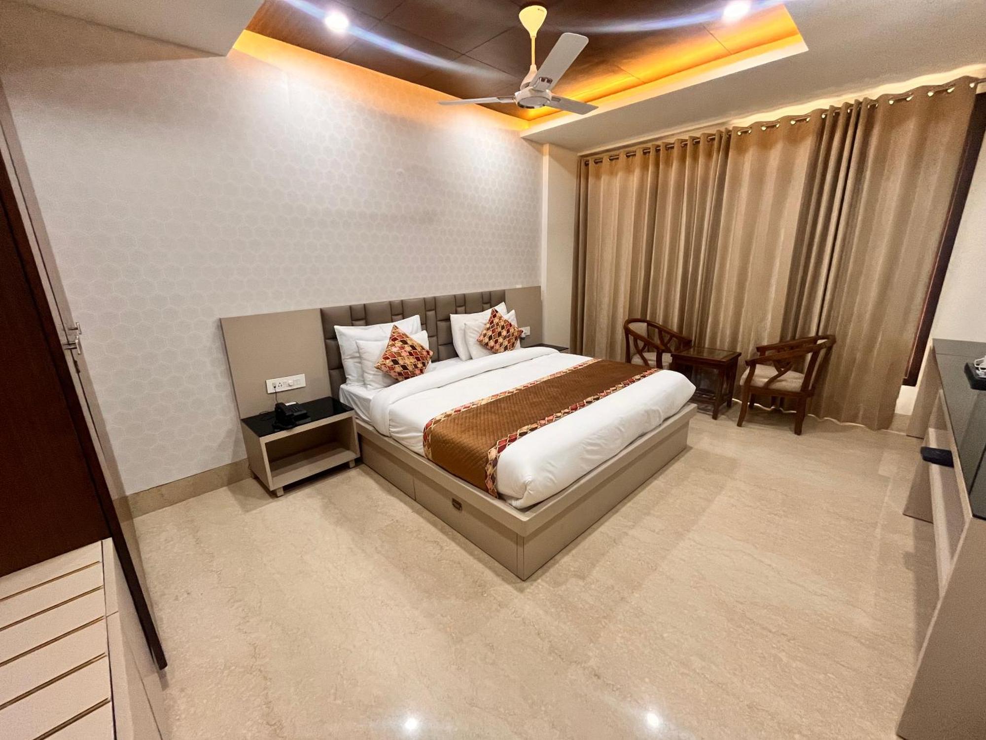 Apartment Gazebo & Medanta Gurgaon