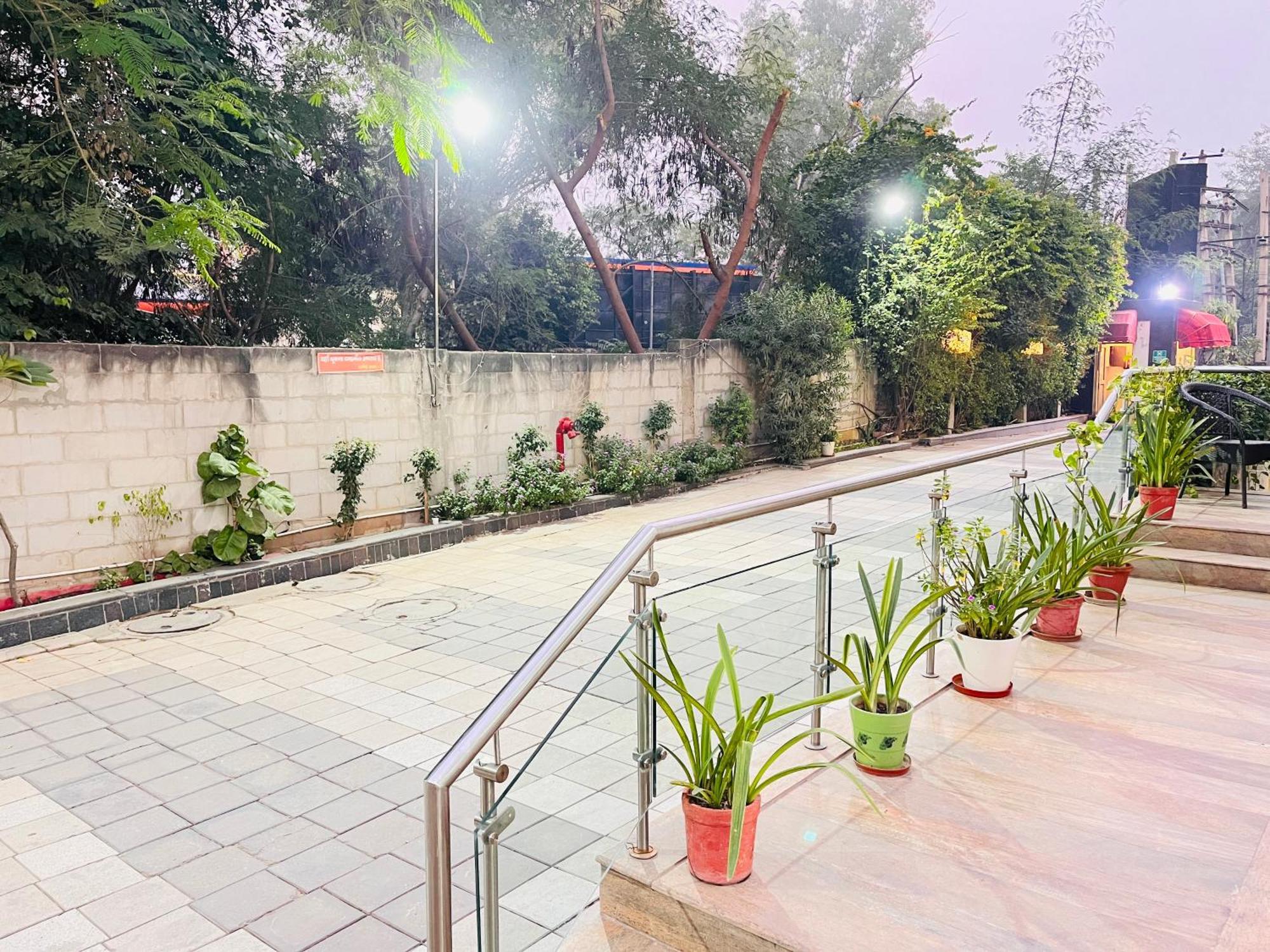 Hotel Corus & Banquets - Sector 14, Couple Friendly 3*