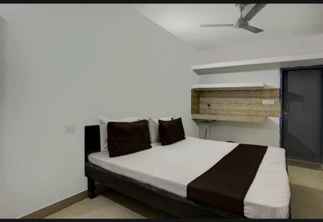 Hotel Roswell Nest 3*