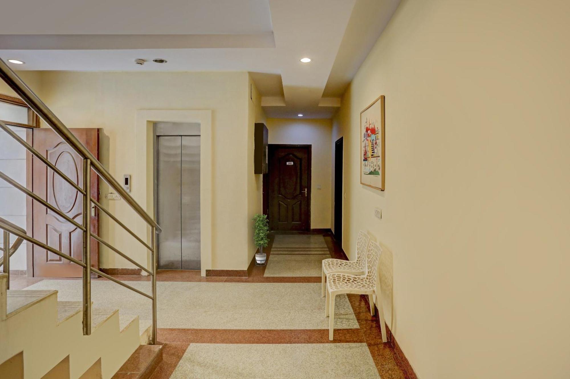 Collection O Ramjas Star Residency Near Appu Ghar