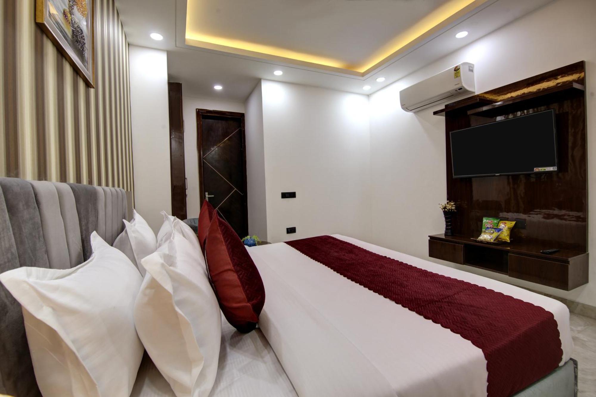 Limewood - Millennium Huda Center Apartment