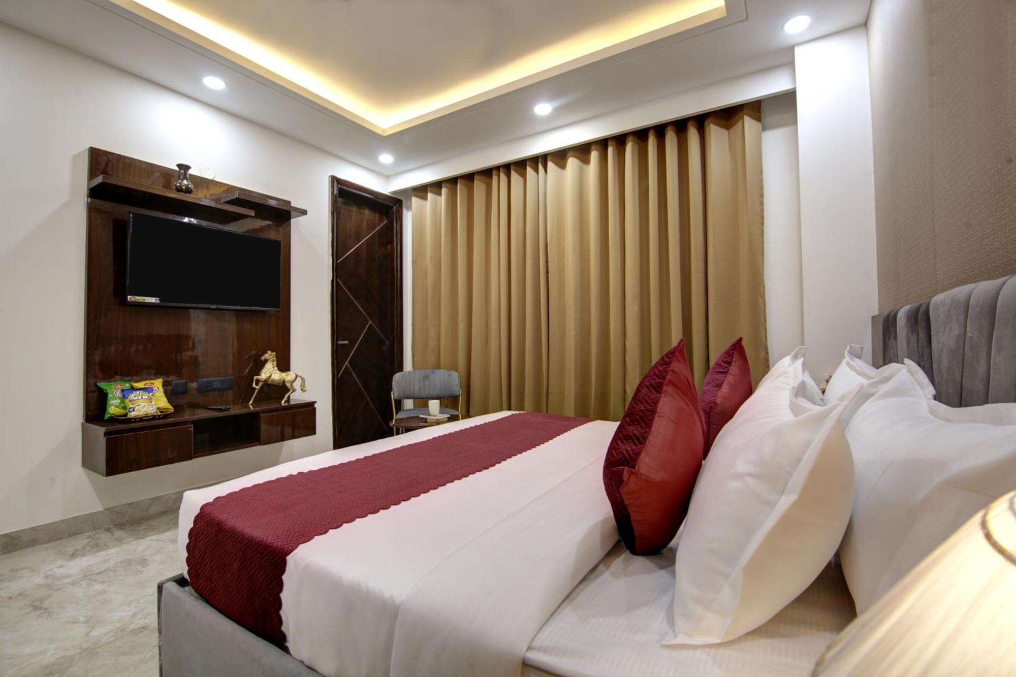 Limewood - Millennium Huda Center *