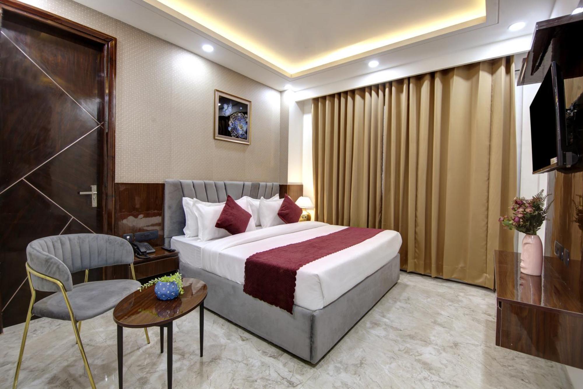 Limewood - Millennium Huda Center * Gurgaon