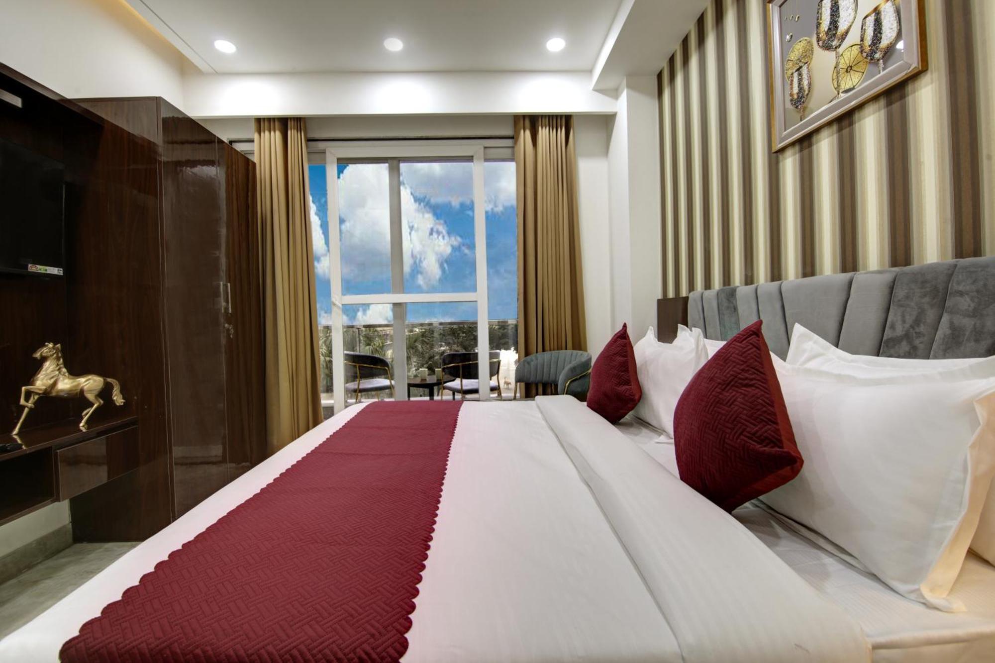 Limewood - Millennium Huda Center Gurgaon