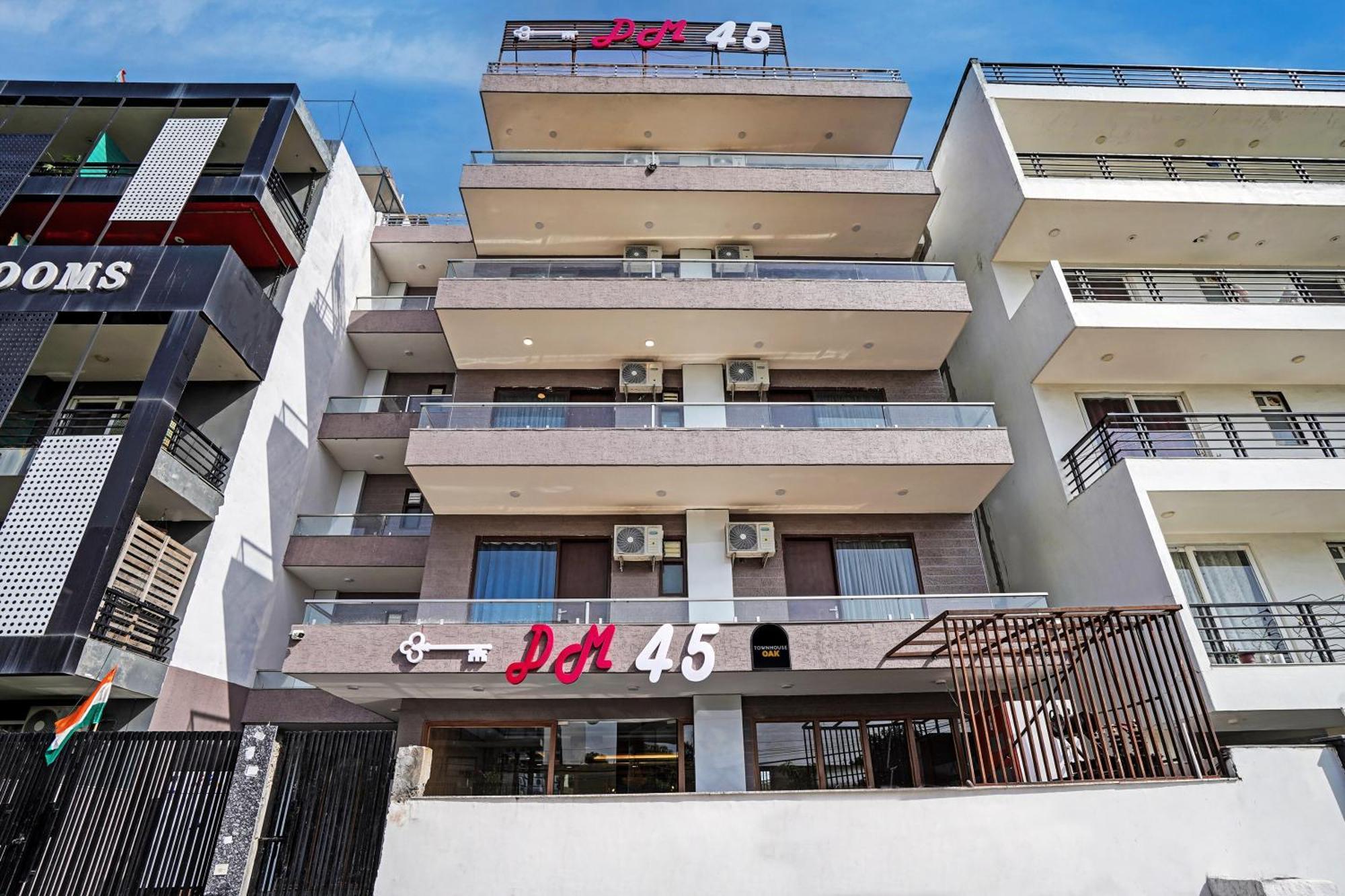 Collection O Dm 45 Hotel