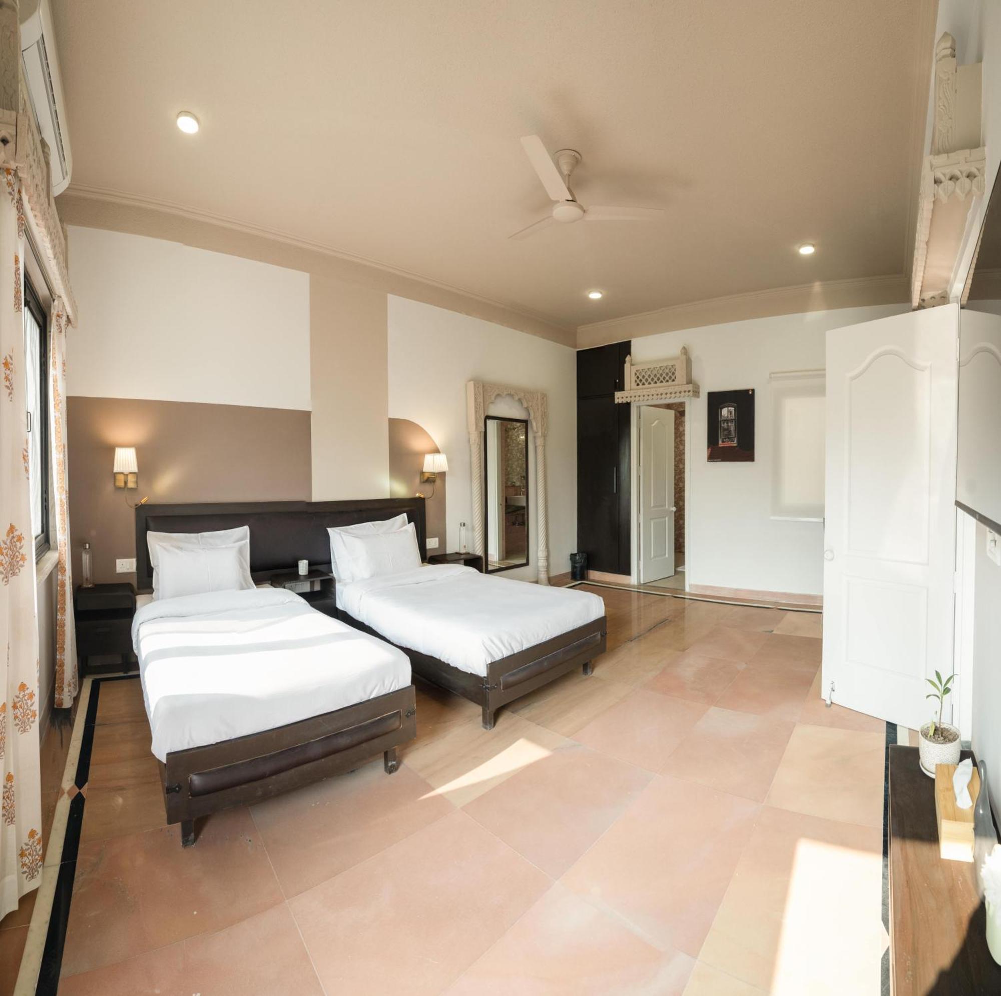 Firebrick Boutique Residences - Garnet House Hotel Gurgaon