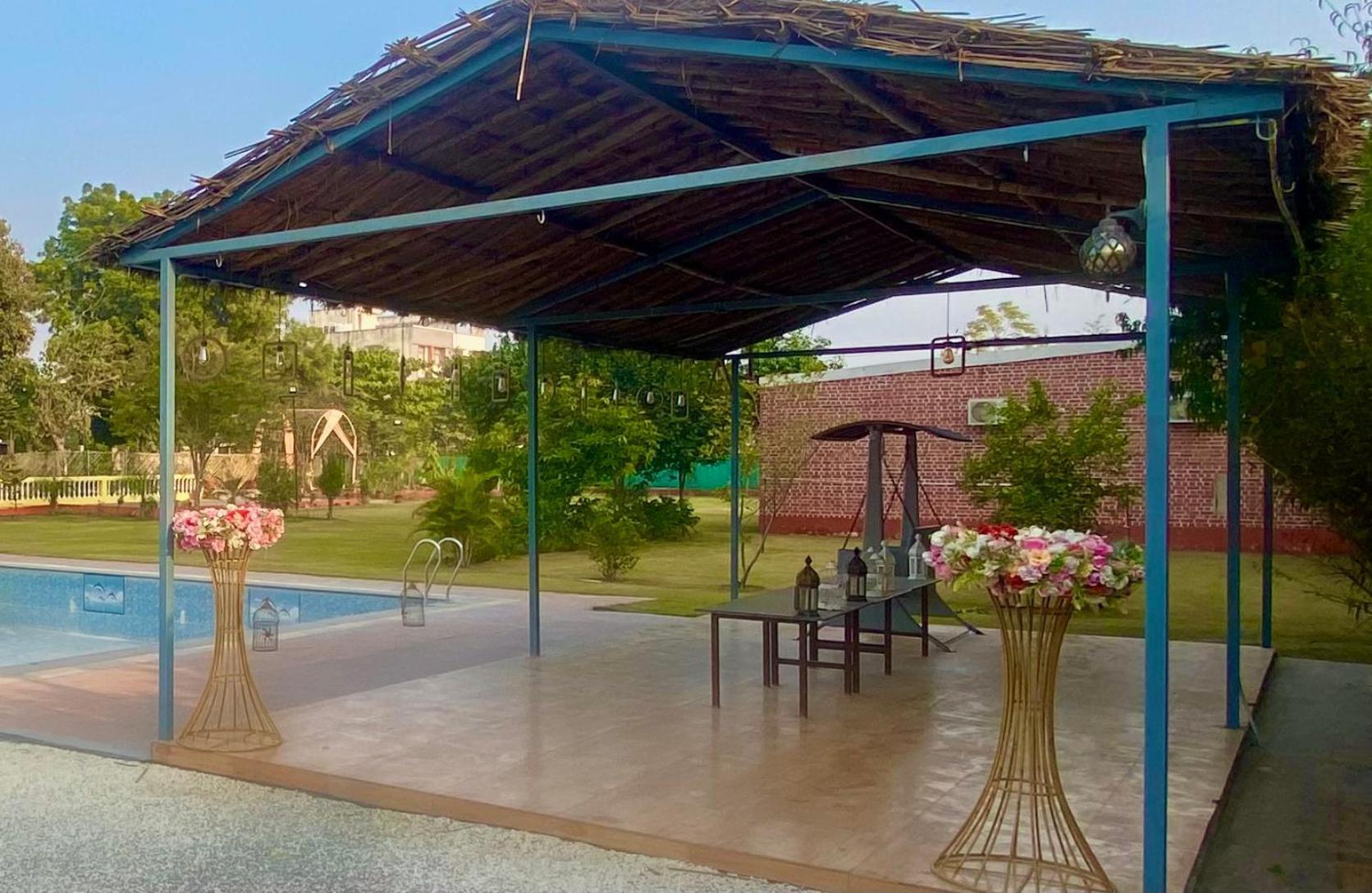 Vanzara Retreat