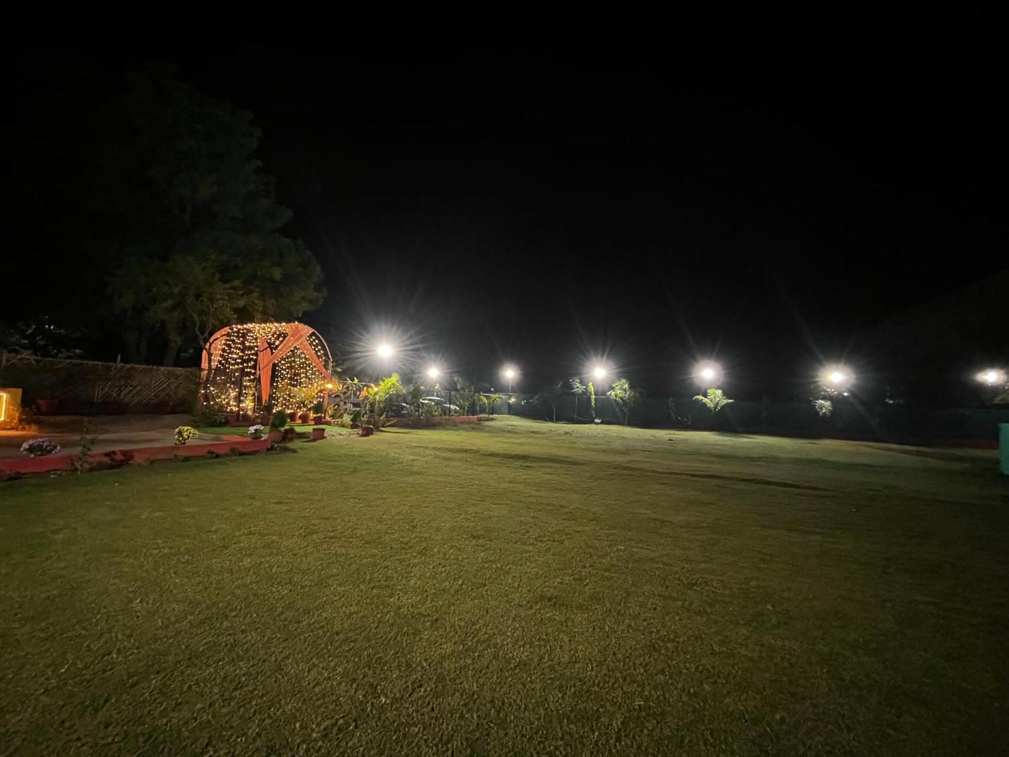 Farm stay Vanzara Retreat *