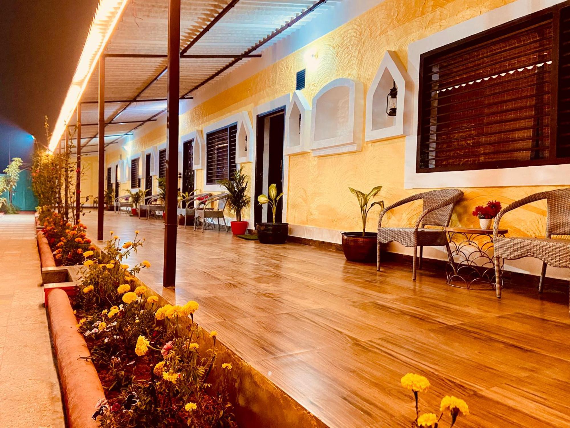 Farm stay Vanzara Retreat
