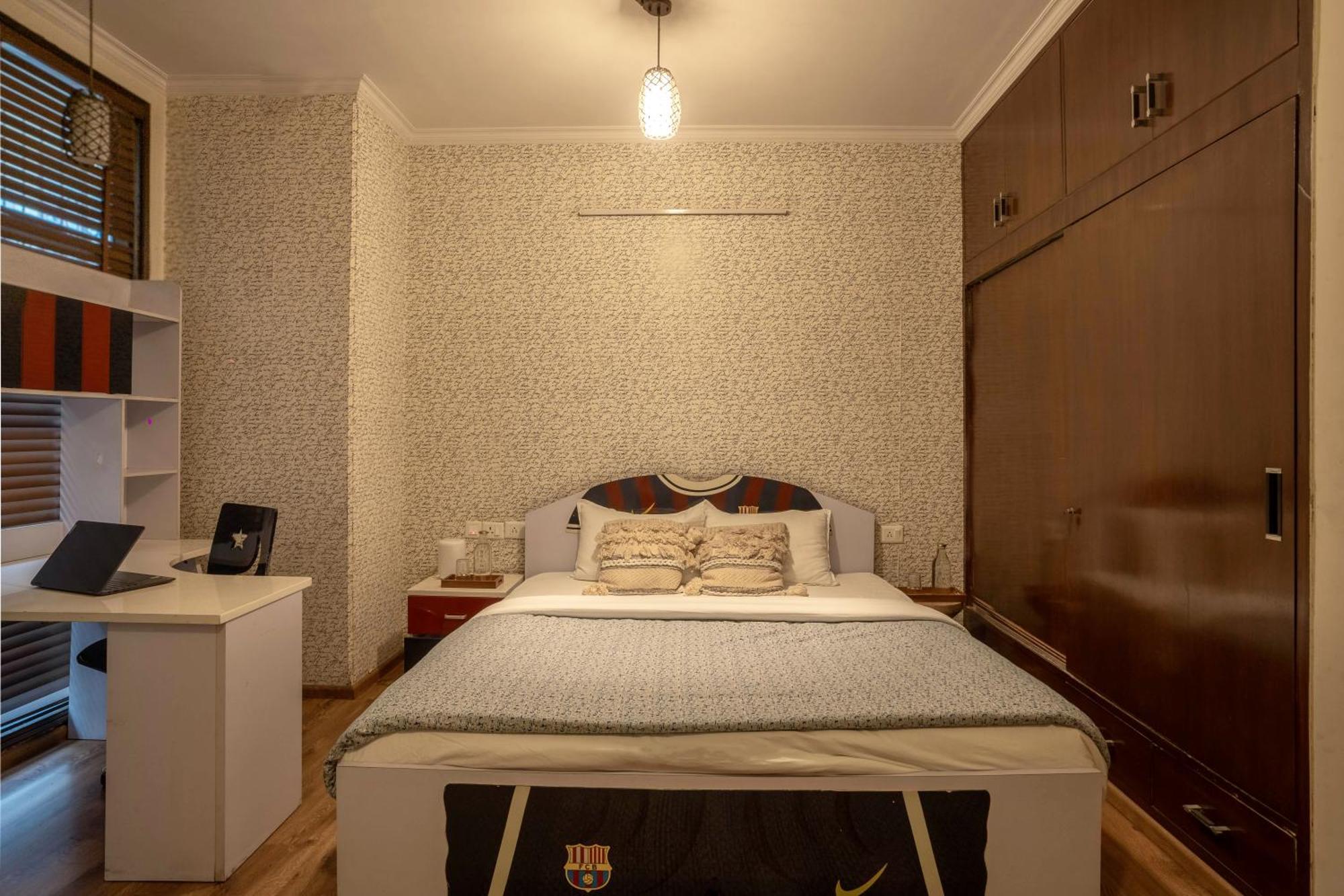 Luxurious 4 Bhk With Mini Movie Theatre In Gurgaon