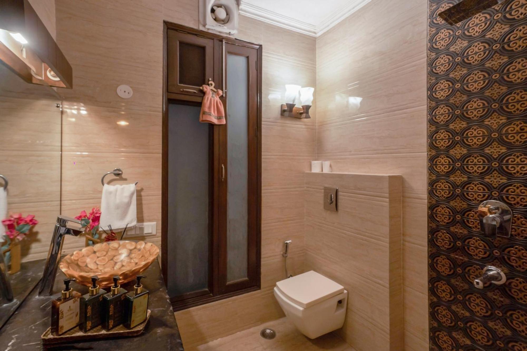 Luxurious 4 Bhk With Mini Movie Theatre In Holiday home *