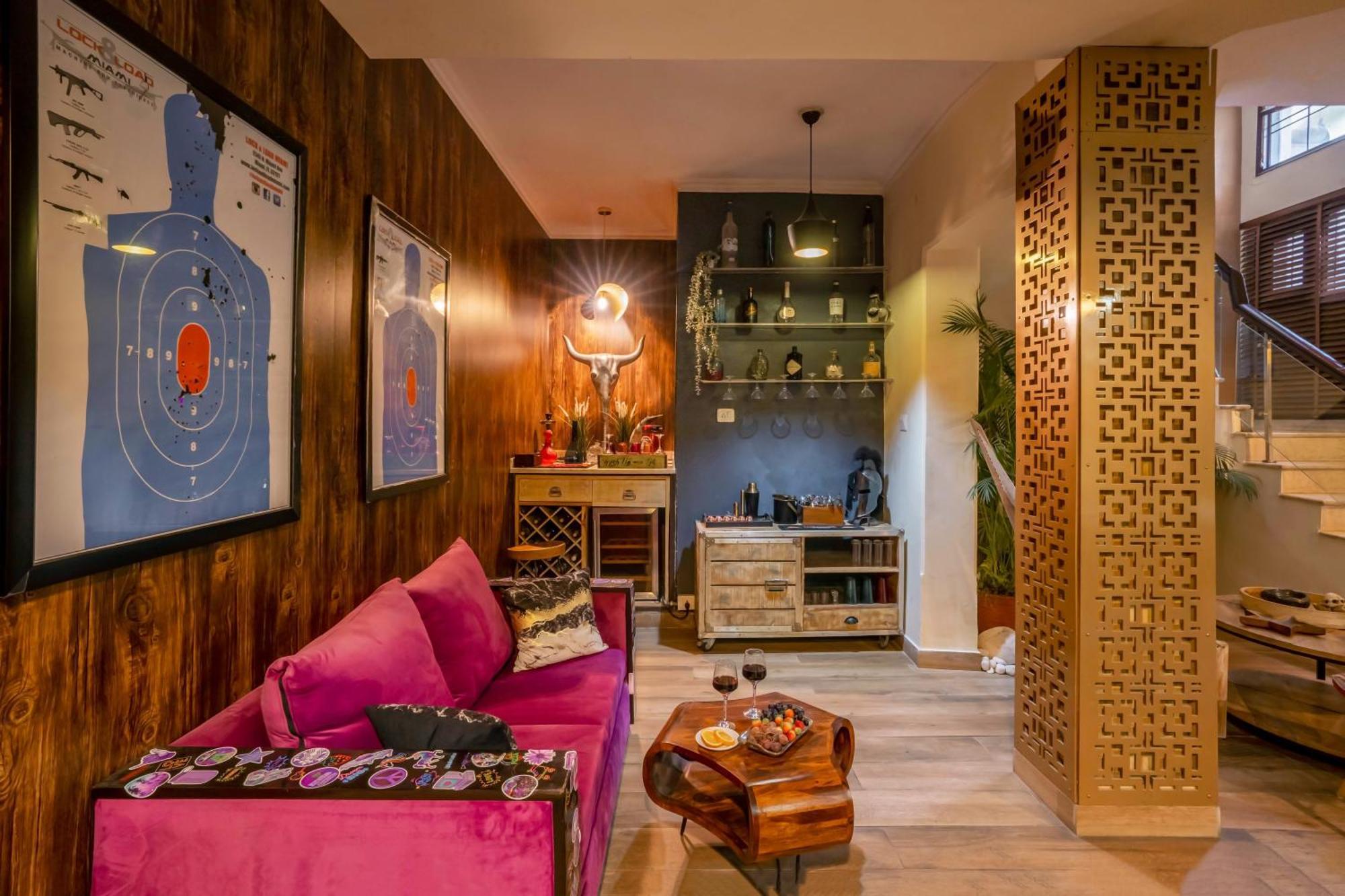 Holiday home Luxurious 4 Bhk With Mini Movie Theatre In