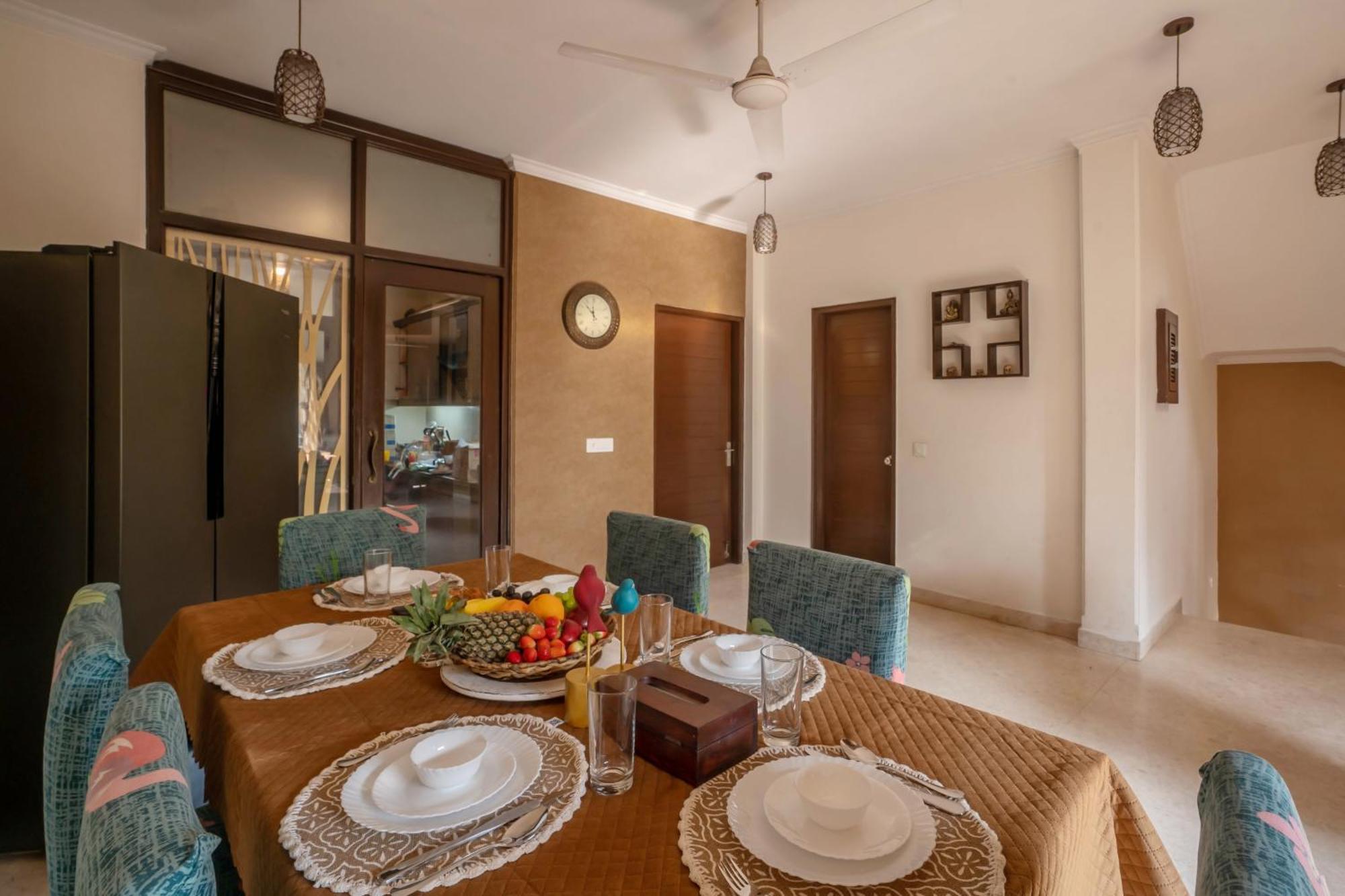 Holiday home Luxurious 4 Bhk With Mini Movie Theatre In