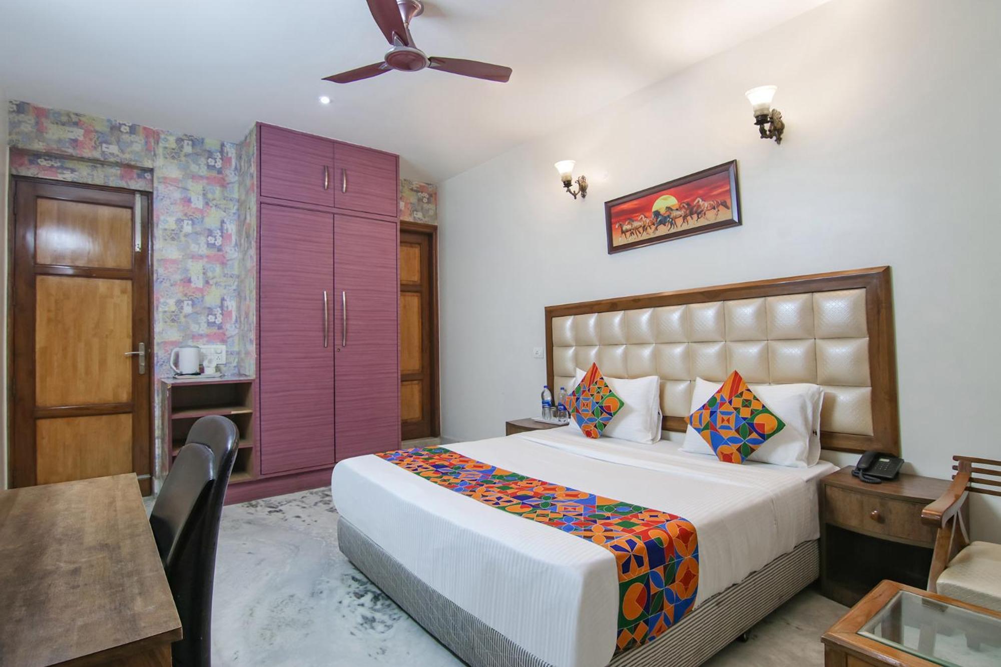 Fabhotel Rd Residency Hotel
