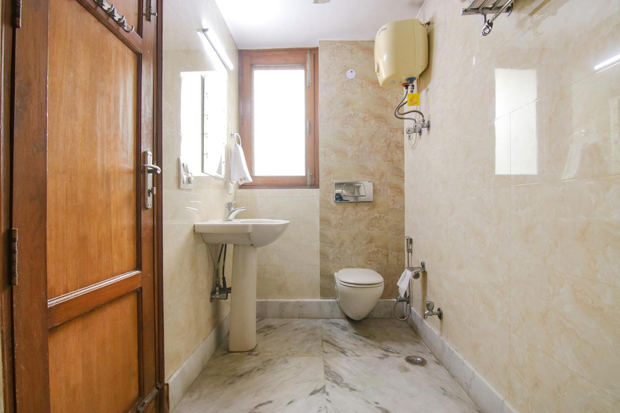 Fabhotel Rd Residency
