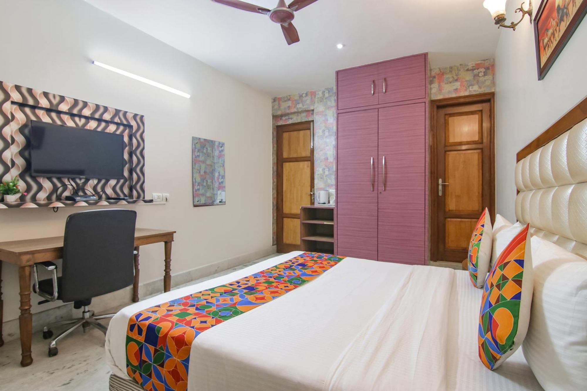 Hotel Fabhotel Rd Residency Gurgaon