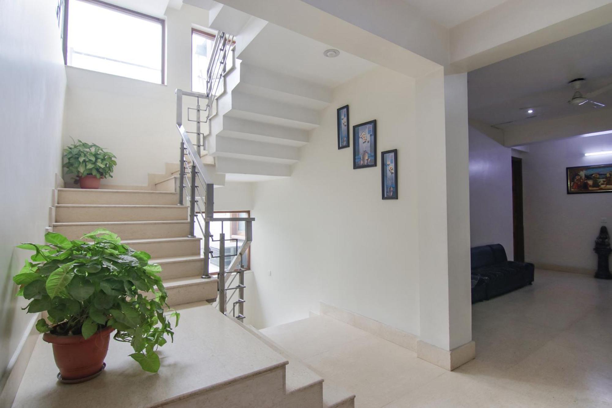 Hotel Fabhotel Rd Residency Gurgaon