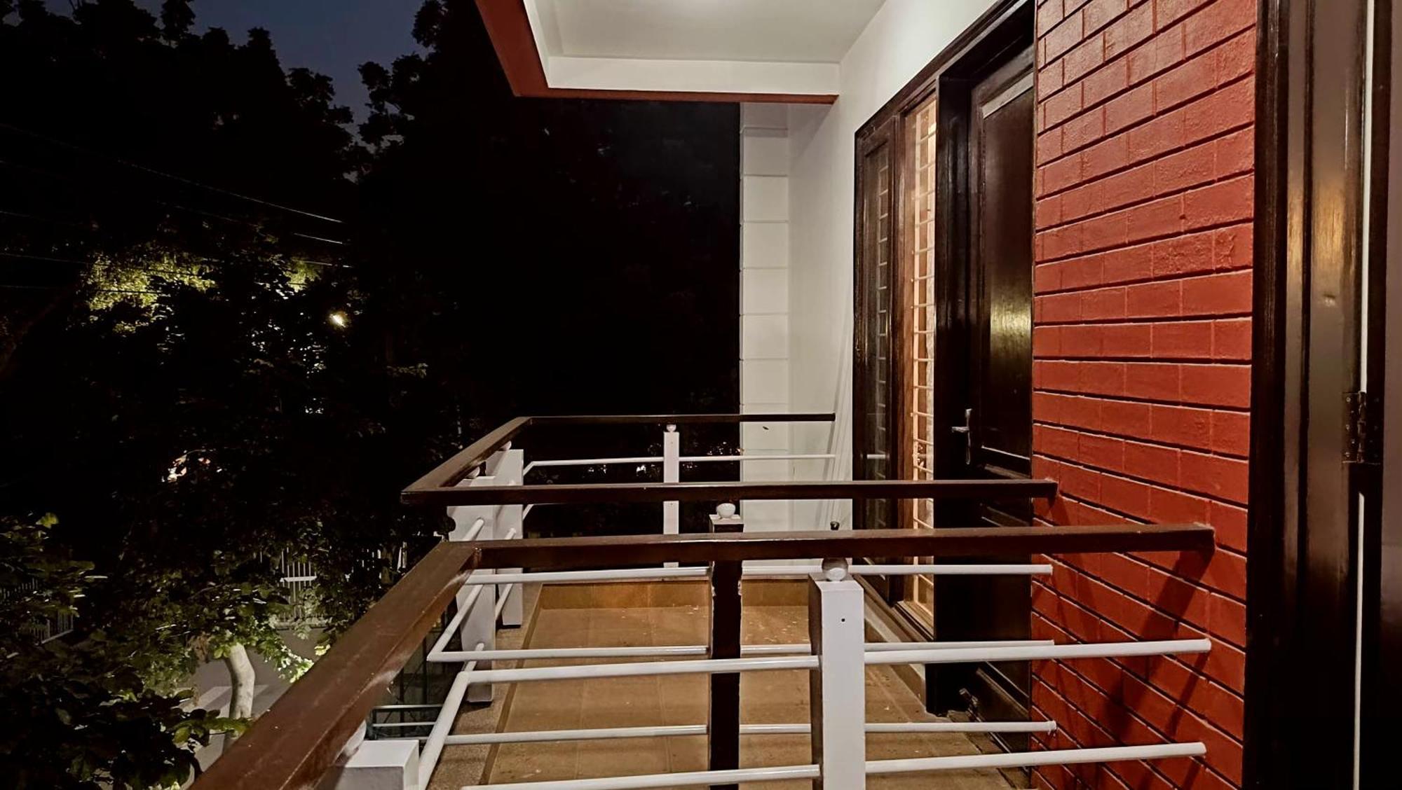 Bed Lucks * Gurgaon
