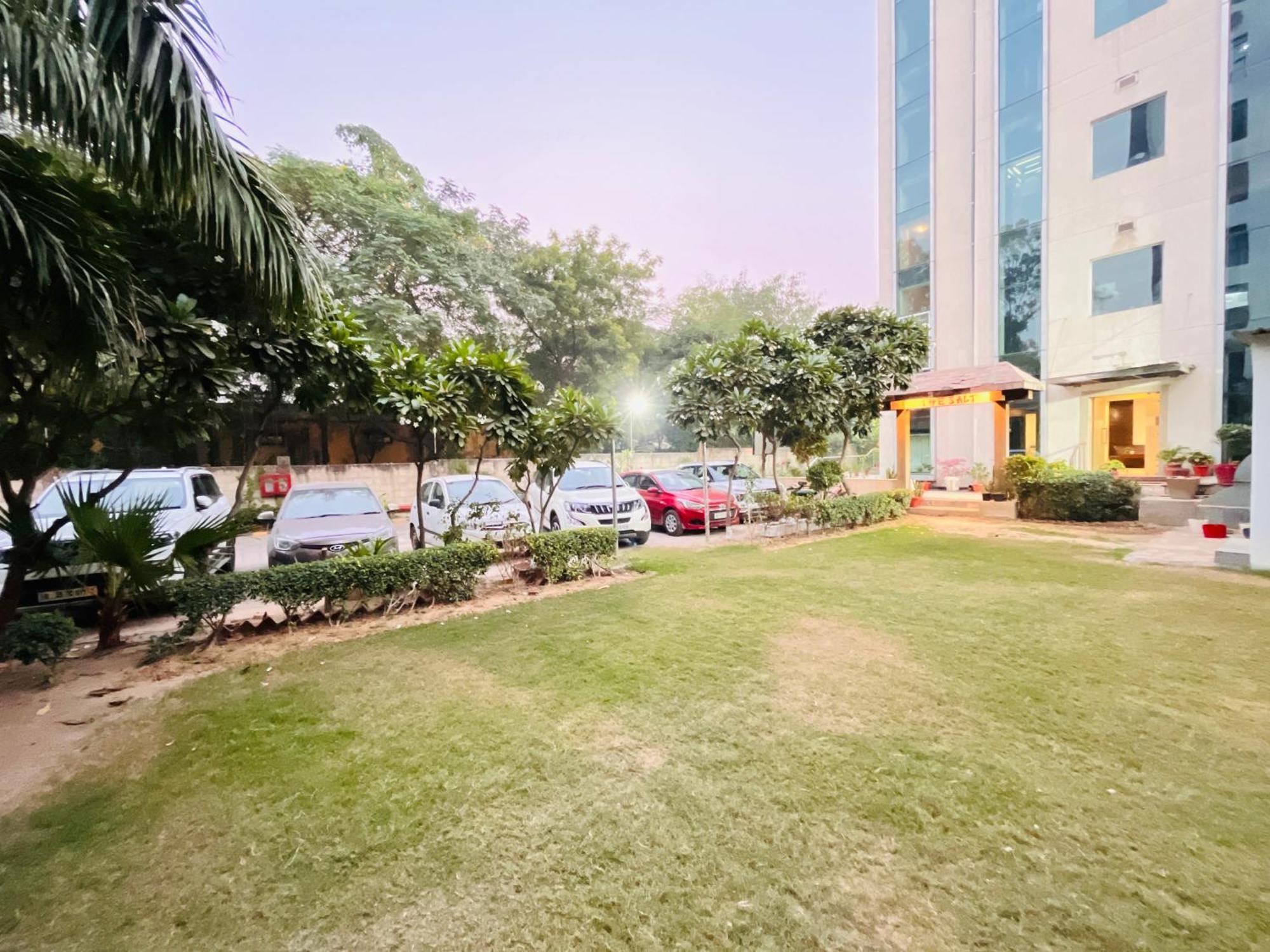 Hotel Corus & Banquets - Sector 14, Couple Friendly 3*