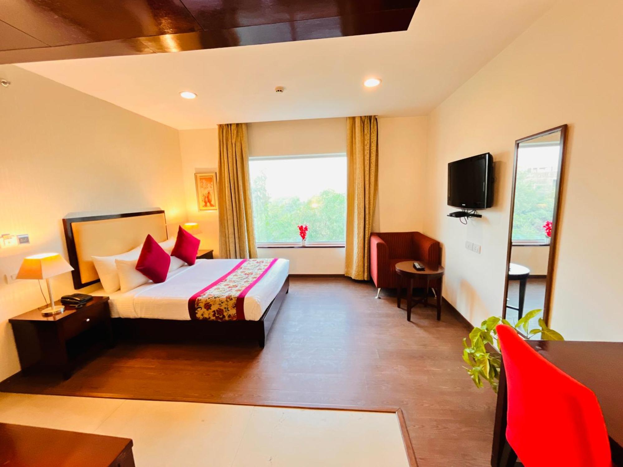 Corus & Banquets - Sector 14, Couple Friendly Hotel 3*