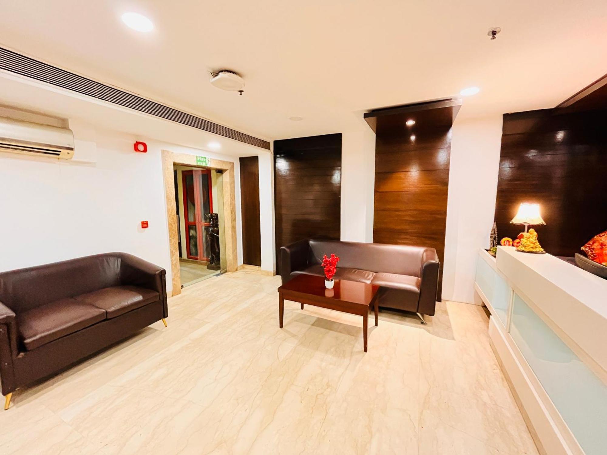 Hotel Corus & Banquets - Sector 14, Couple Friendly 3*