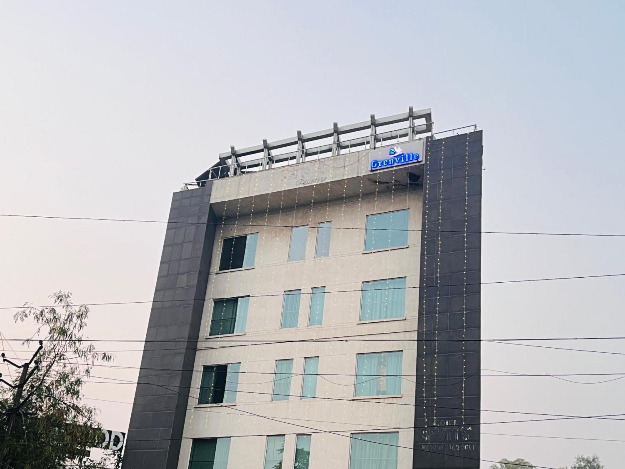 Corus & Banquets - Sector 14, Couple Friendly Hotel 3*