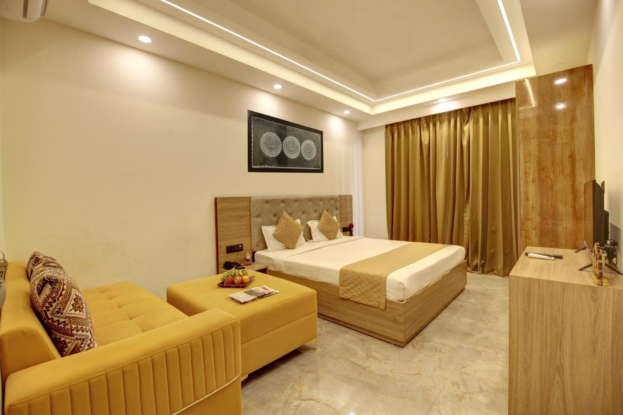 360 Degree Hotel Gurgaon