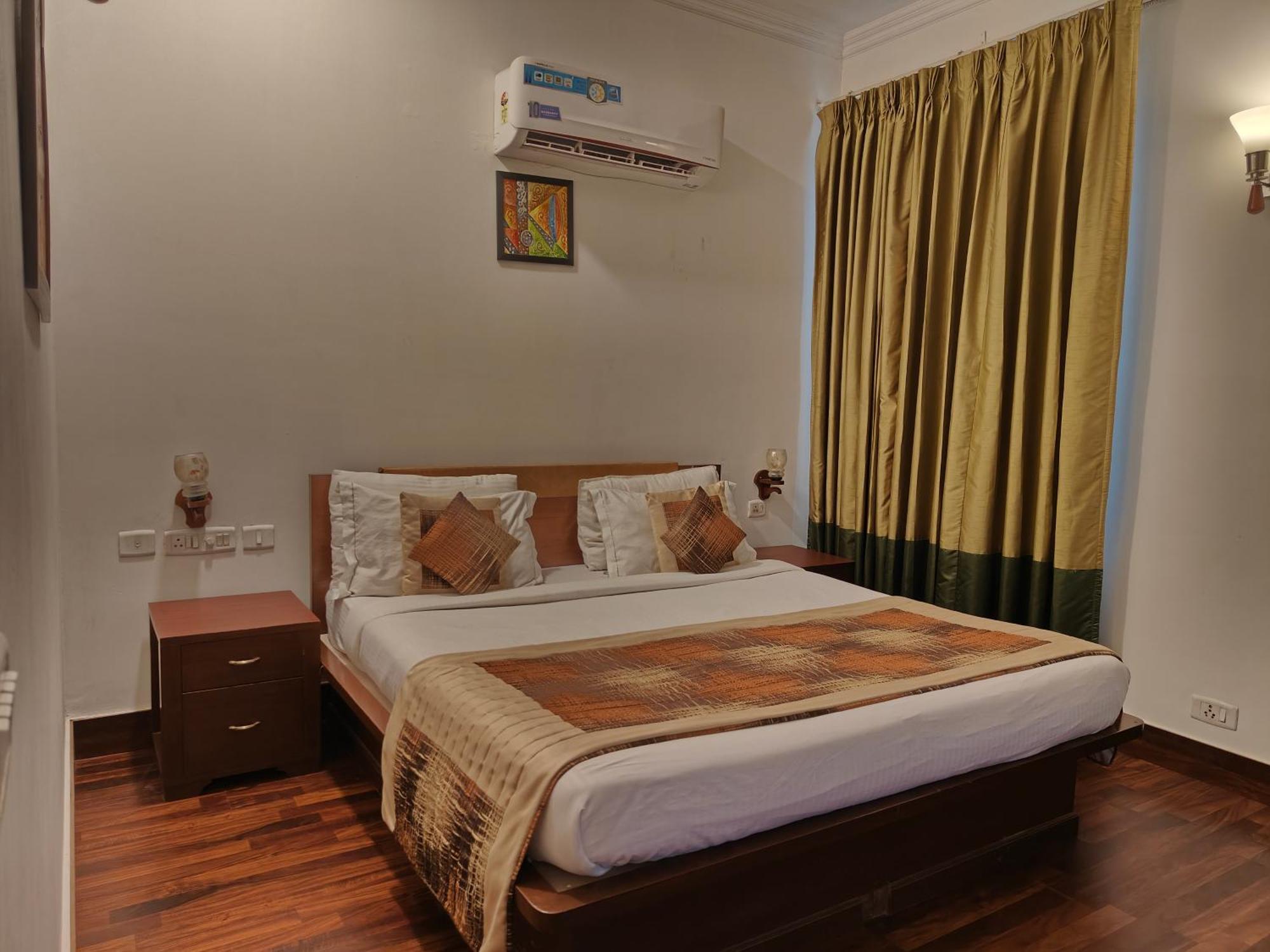 Tavisha Guest house