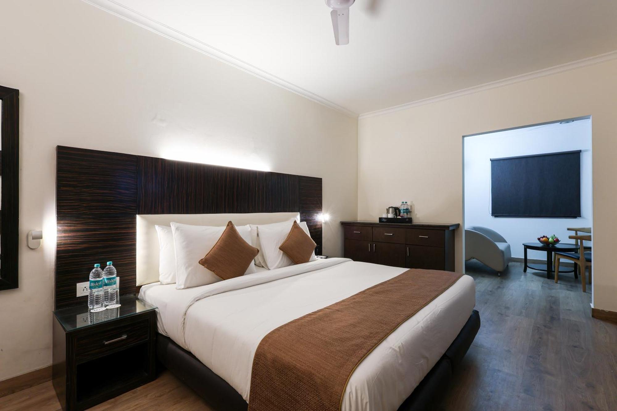 Hotel The Iris- A Boutique
