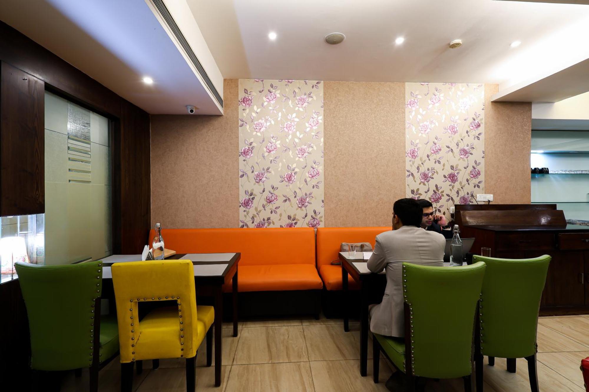 Hotel The Iris- A Boutique