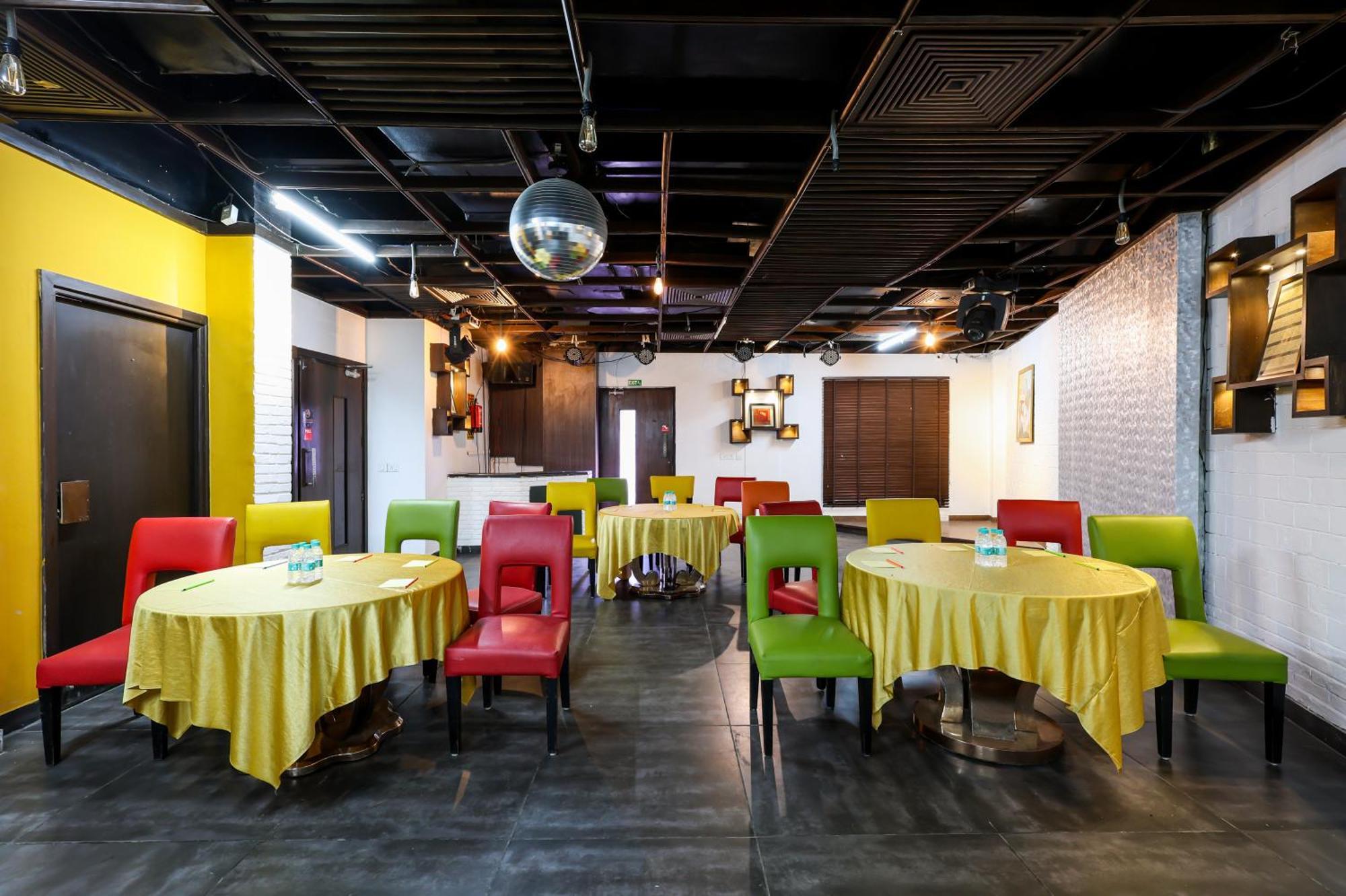 Hotel The Iris- A Boutique