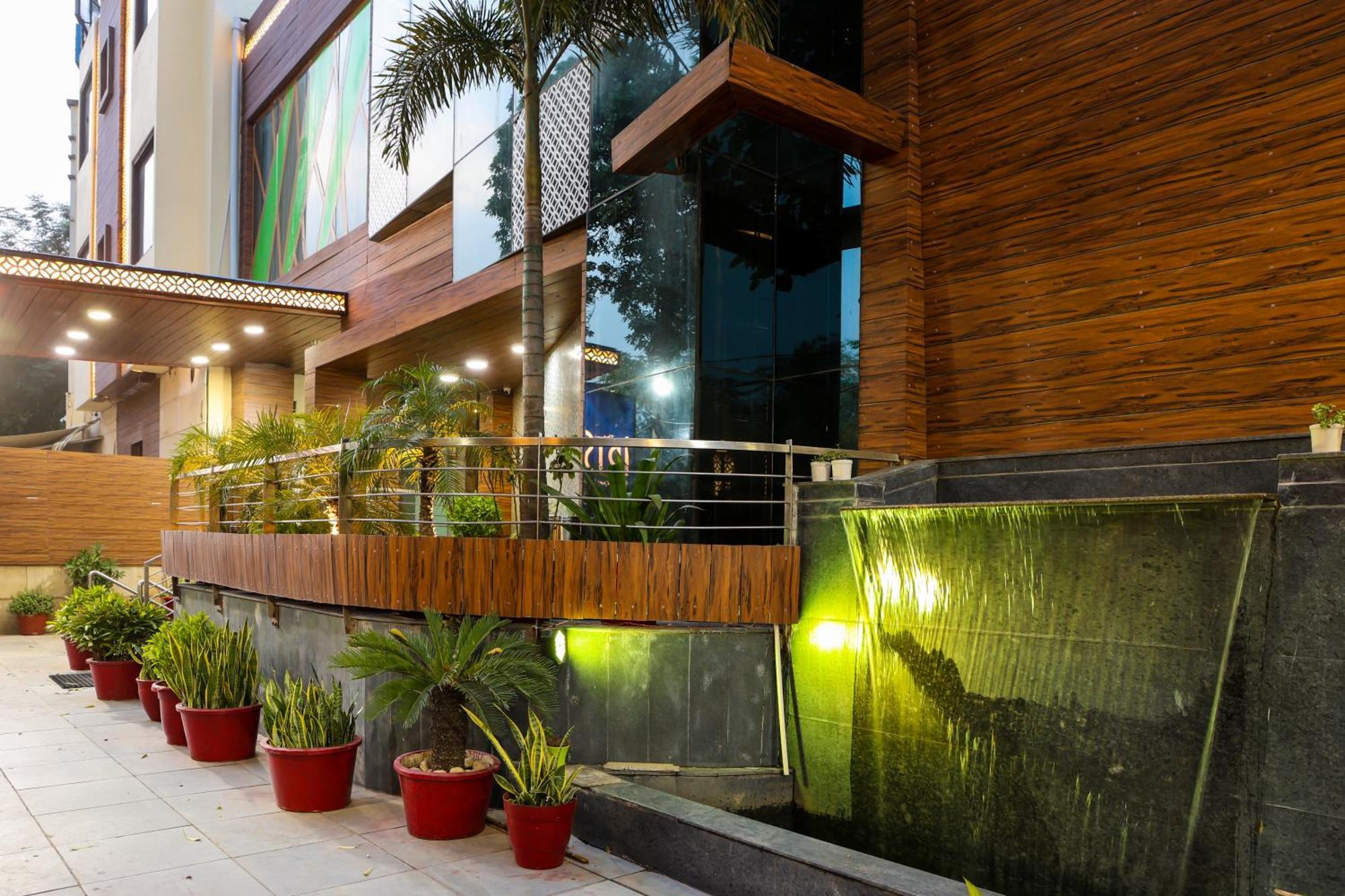 Hotel The Iris- A Boutique 3*
