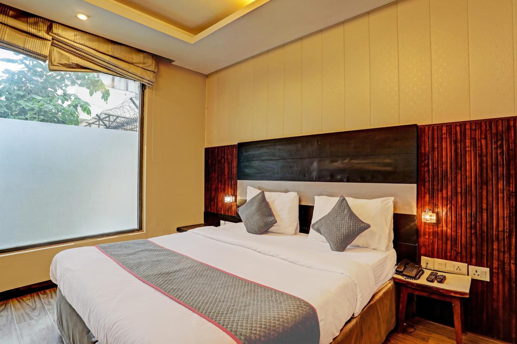 Hotel Townhouse Tipsyy 16 Gurgaon