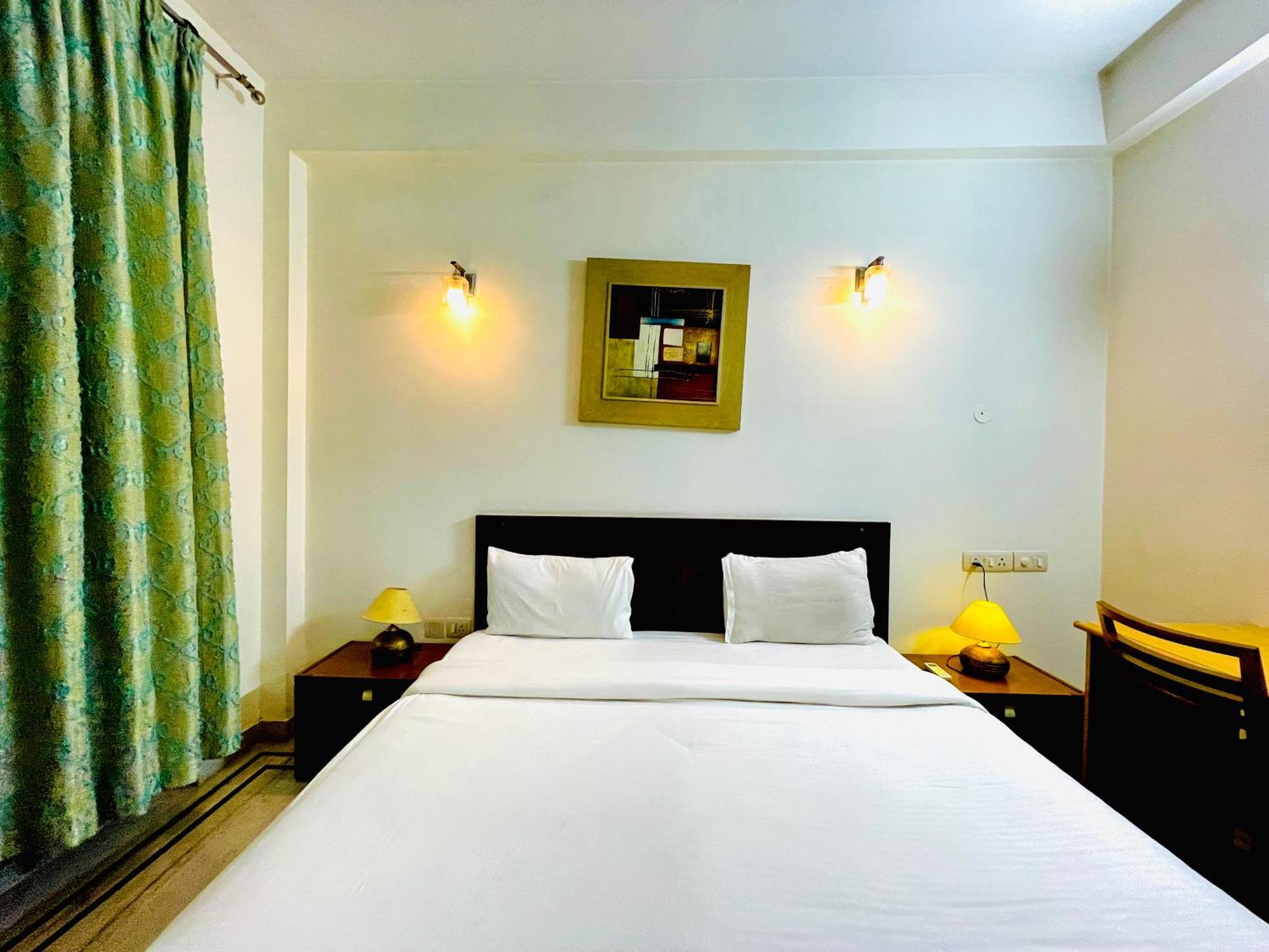Aparthotel Bedchambers Serviced - Artemis Hospital Gurgaon