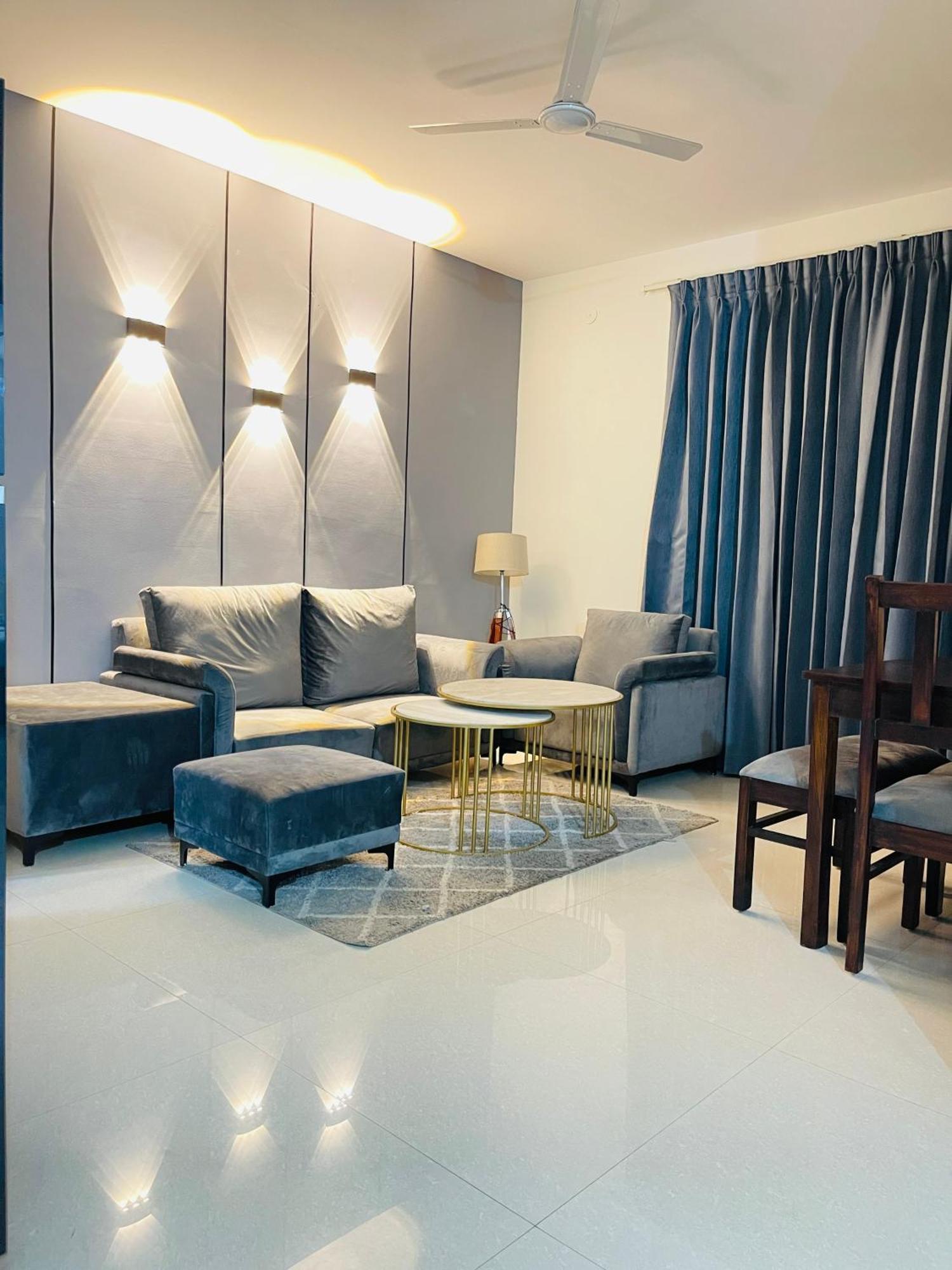 Hotel Serviced Near Medanta By Bedchambers 4*