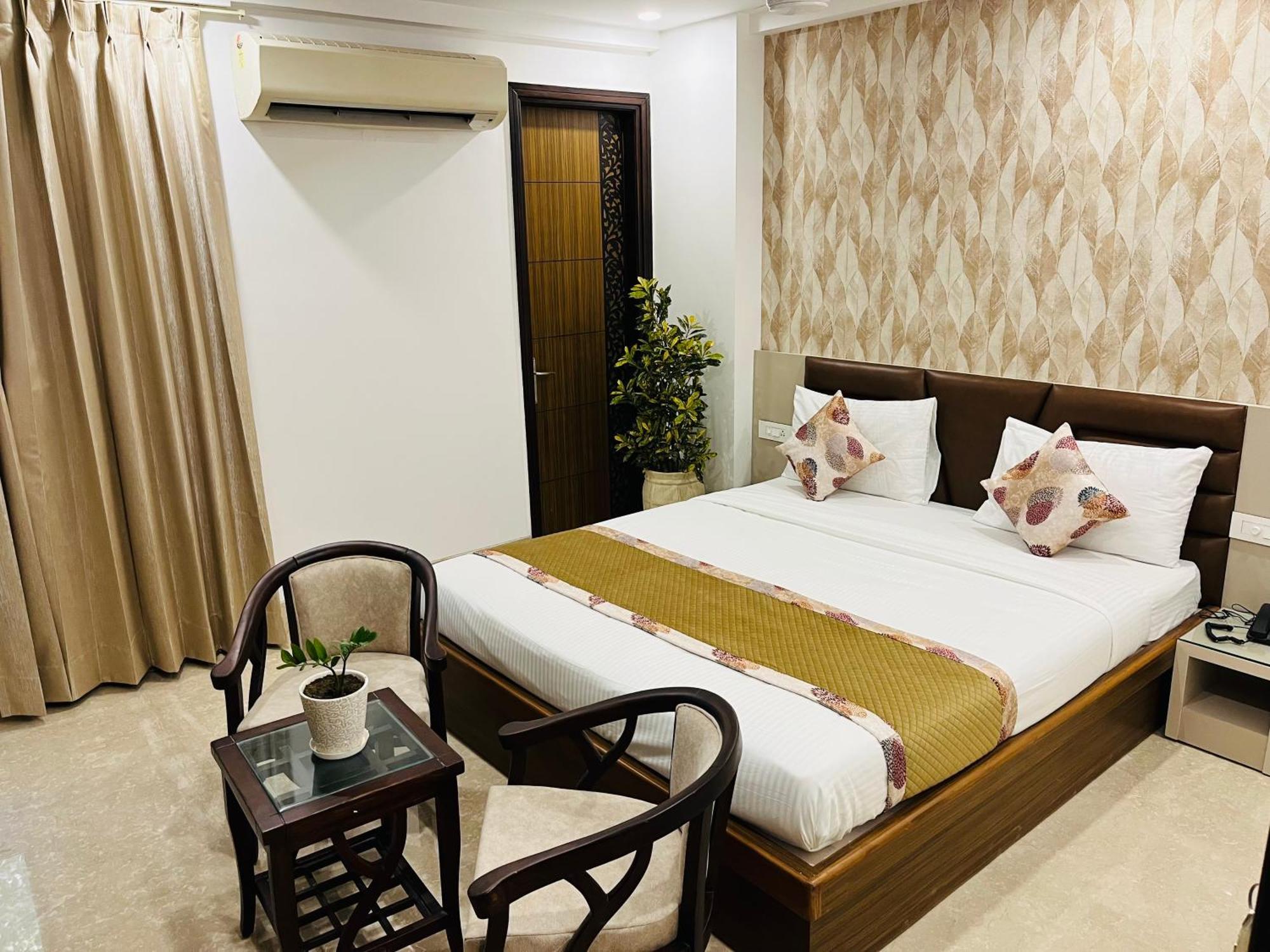 Gazebo & Medanta * Gurgaon