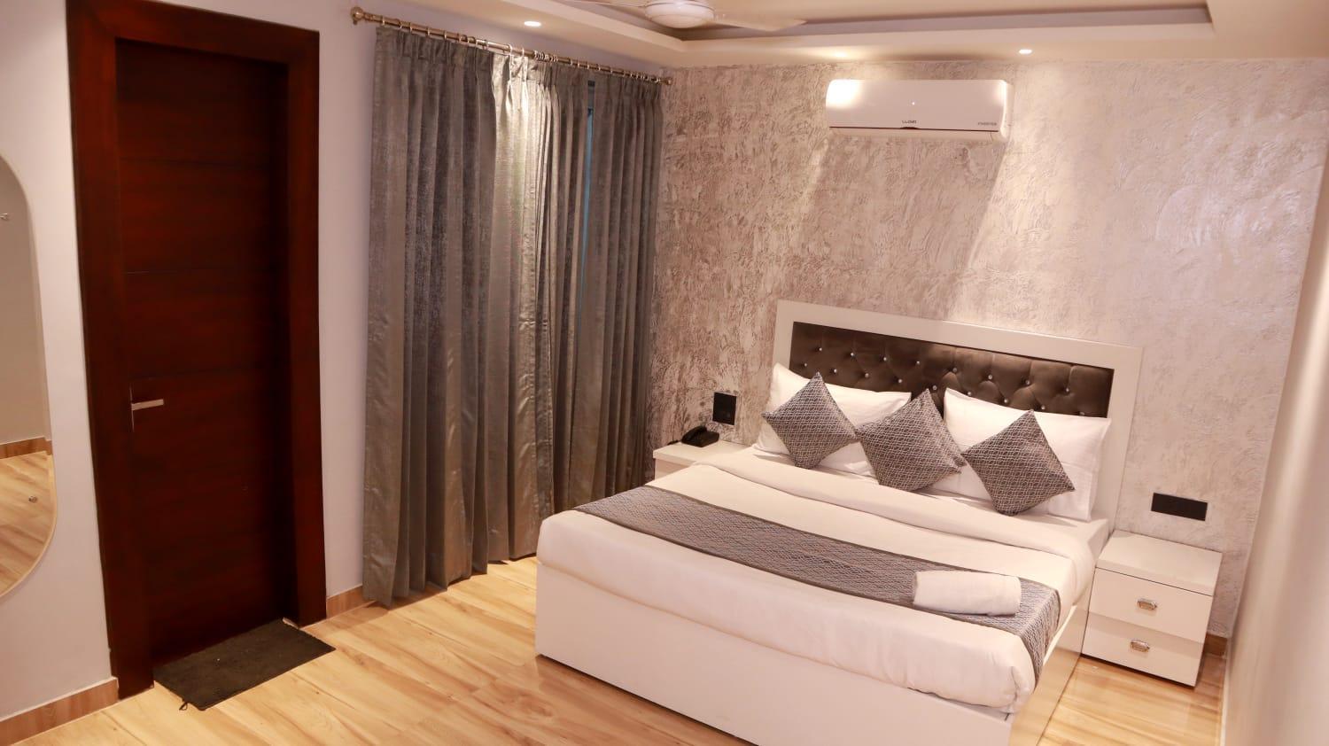 Guest house Vs Residency Gurgaon
