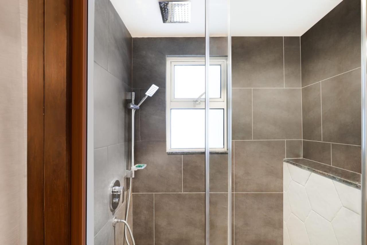 Ultra Luxury Studio Elegant In Style Apartment