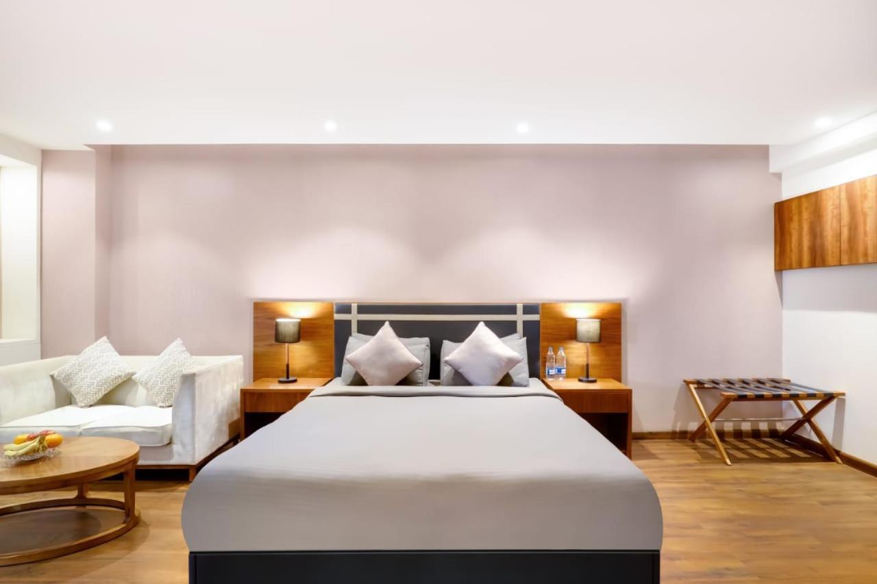 Ultra Luxury Studio Elegant In Style Apartment Gurgaon