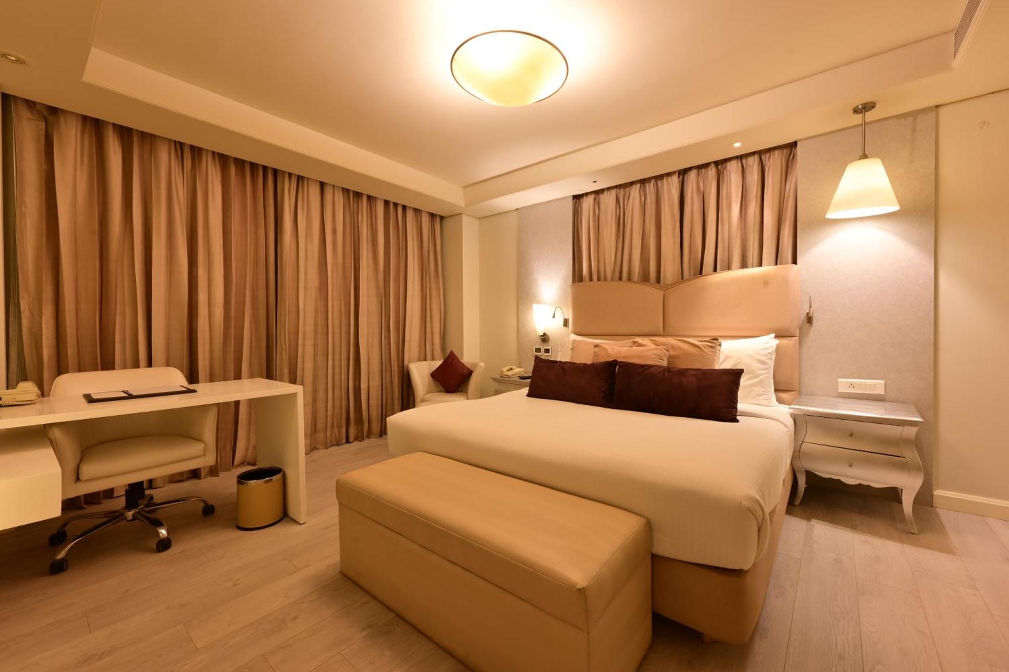 Clarens 4* Gurgaon