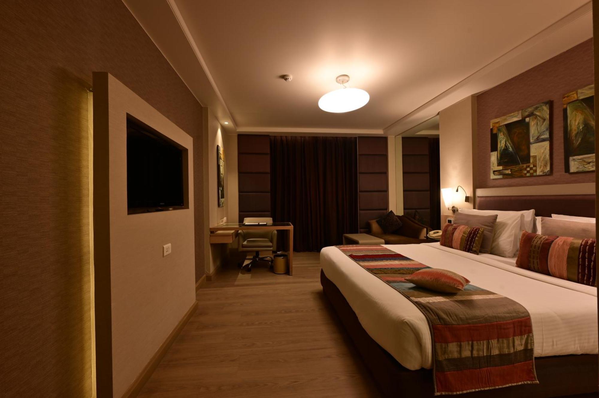 Clarens Hotel 4*
